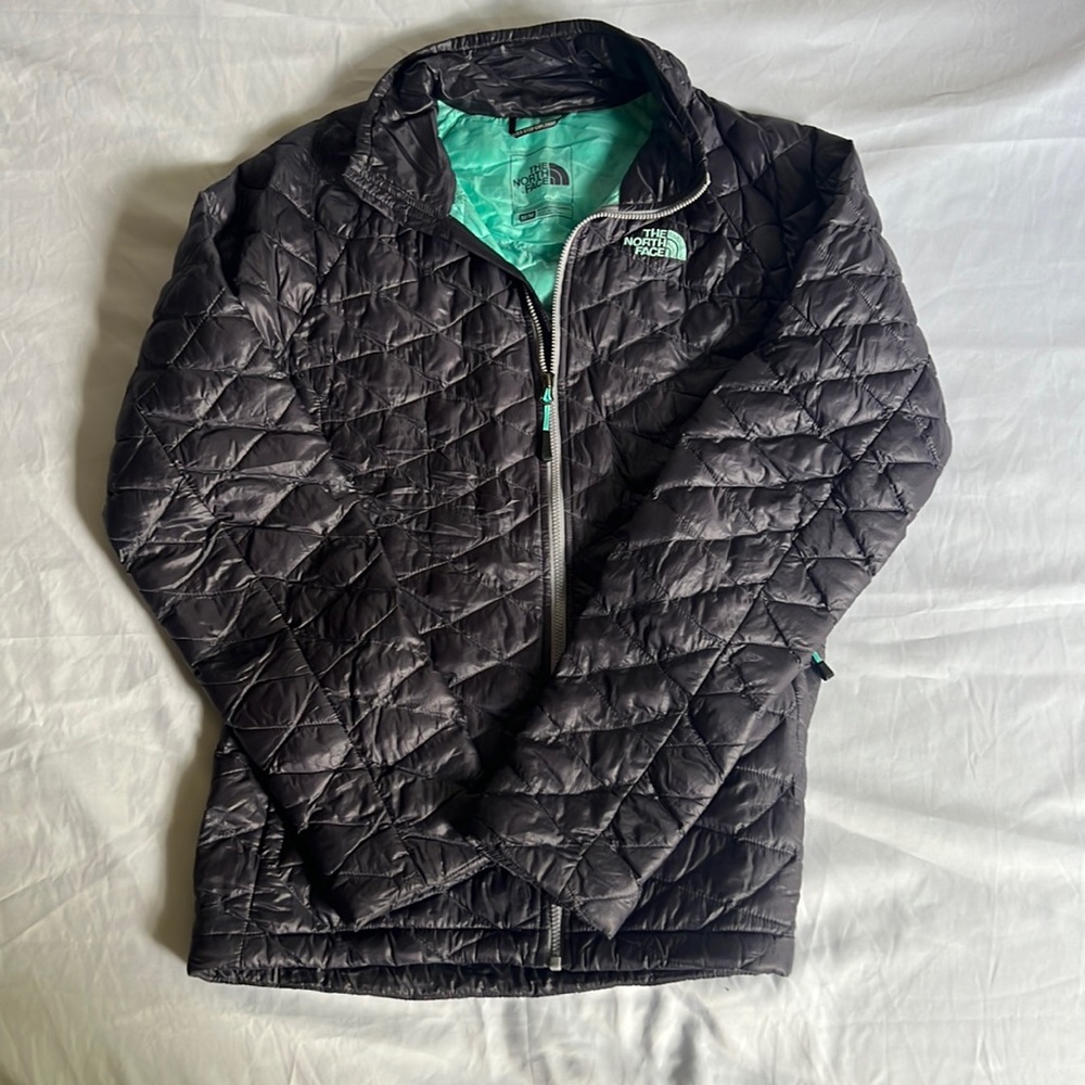 North Face Down Jacket Thermoball Size Medium